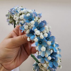 קשת פרחים כחול לבן לראש